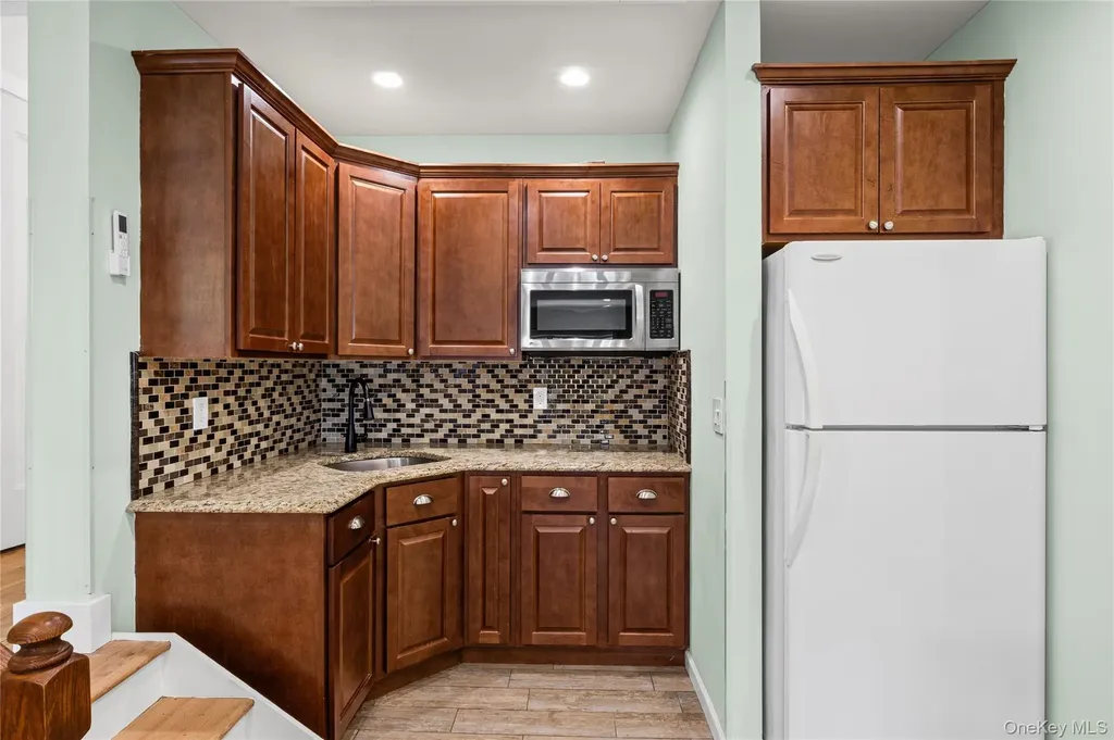 119 Alhambra Road Massapequa NY 11758