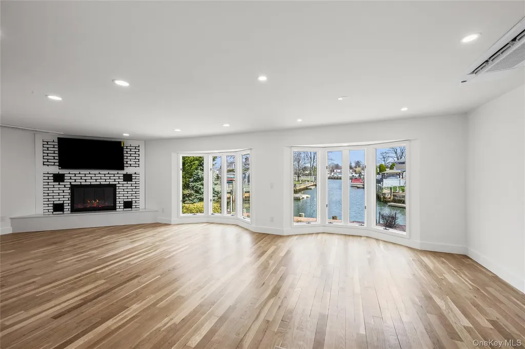 119 Alhambra Road Massapequa NY 11758