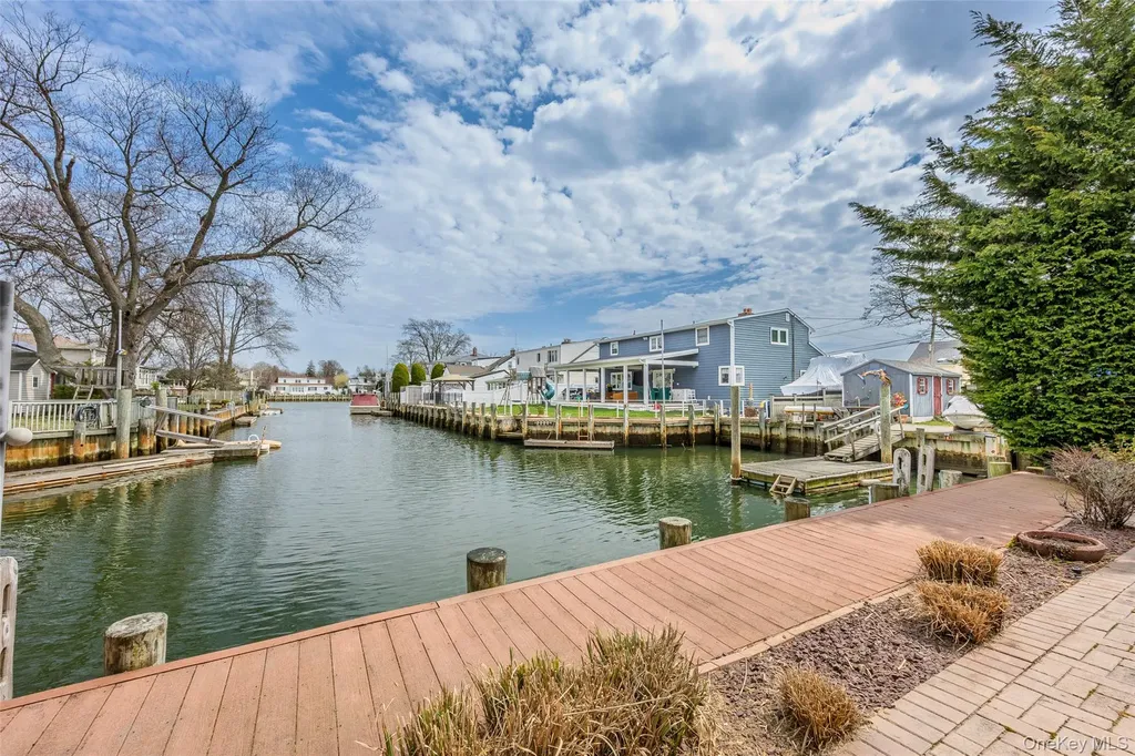 119 Alhambra Road Massapequa NY 11758