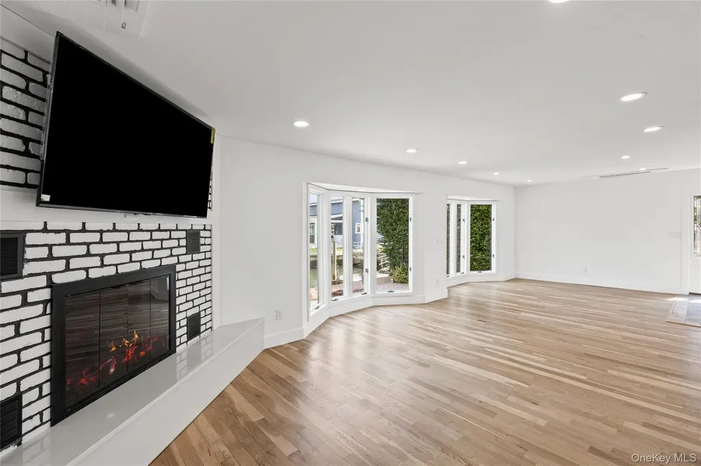 119 Alhambra Road Massapequa NY 11758