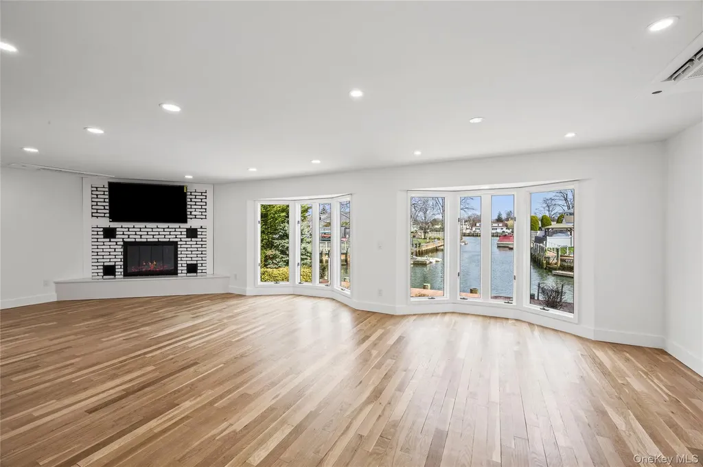 119 Alhambra Road Massapequa NY 11758