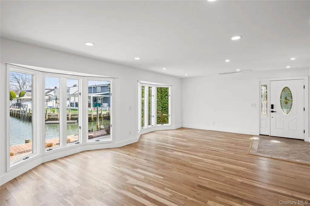 119 Alhambra Road Massapequa NY 11758