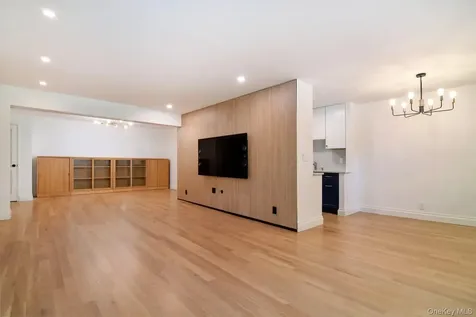 100 Dehaven Drive Yonkers NY 10703