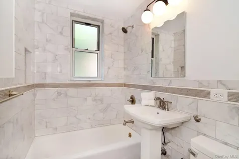 100 Dehaven Drive Yonkers NY 10703