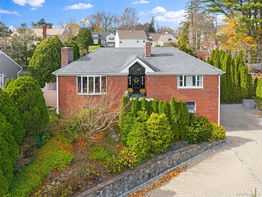 6 Hunting Ridge Road White Plains NY 10605