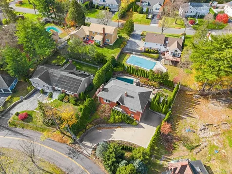 6 Hunting Ridge Road White Plains NY 10605