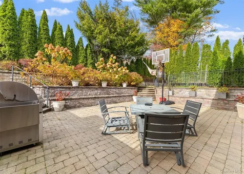 6 Hunting Ridge Road White Plains NY 10605