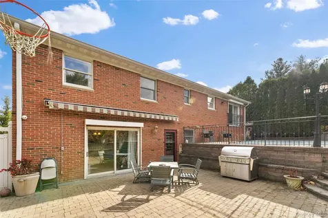 6 Hunting Ridge Road White Plains NY 10605