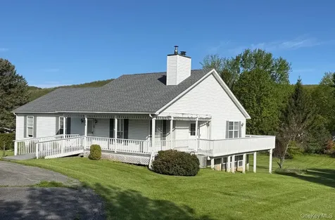 21 Ohandley Drive Amenia NY 12501