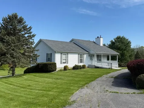 21 Ohandley Drive Amenia NY 12501