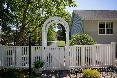 64 Secor Lane Hopewell Junction NY 12533