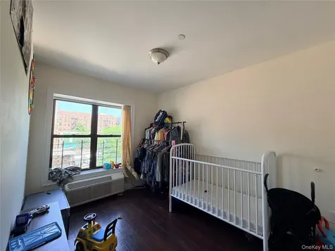 772 E 182nd Street Bronx NY 10460
