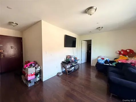 772 E 182nd Street Bronx NY 10460