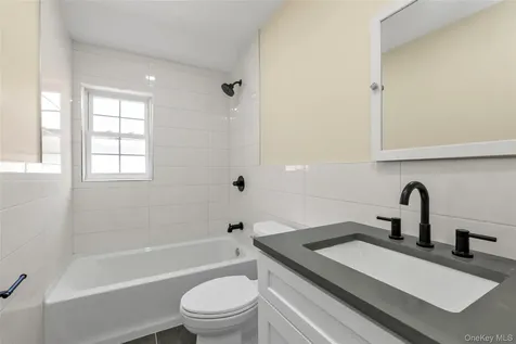 247-13 139th Avenue Rosedale NY 11422