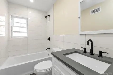 247-13 139th Avenue Rosedale NY 11422