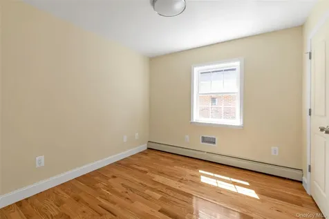 247-13 139th Avenue Rosedale NY 11422