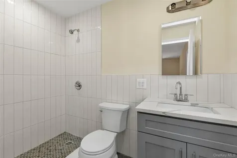 247-13 139th Avenue Rosedale NY 11422