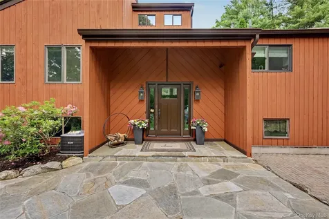 12 Keyrel Lane Lincolndale NY 10541