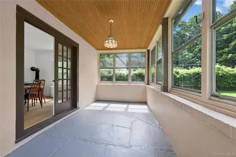 17 Old Orchard Road New Rochelle NY 10804