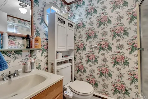 131 Village Circle West Manorville NY 11949