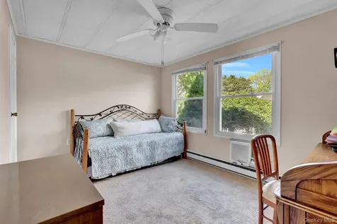 131 Village Circle West Manorville NY 11949