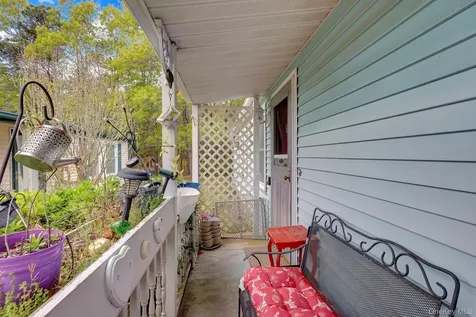 131 Village Circle West Manorville NY 11949