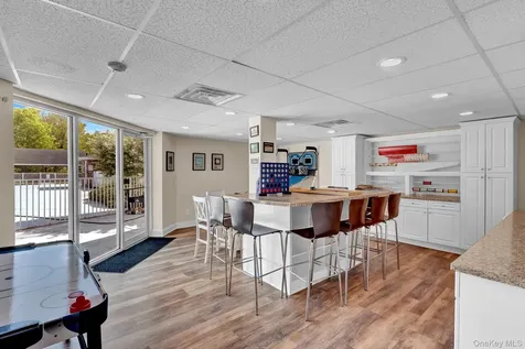 131 Village Circle West Manorville NY 11949