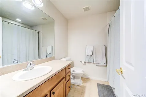 506 Southview Drive Poughkeepsie NY 12601