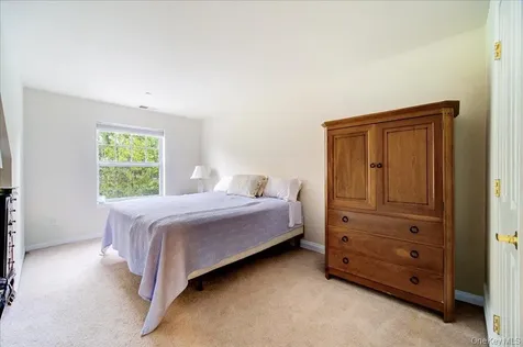 506 Southview Drive Poughkeepsie NY 12601