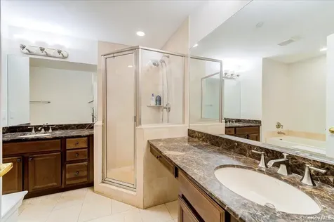 506 Southview Drive Poughkeepsie NY 12601