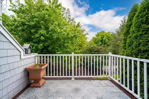 506 Southview Drive Poughkeepsie NY 12601