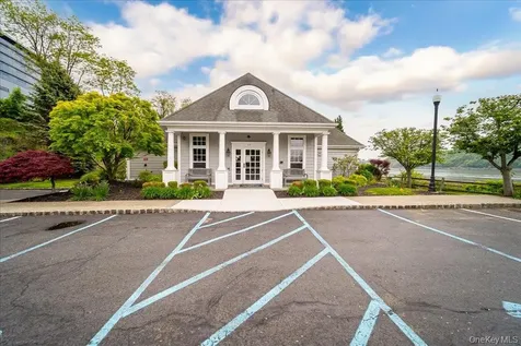 506 Southview Drive Poughkeepsie NY 12601