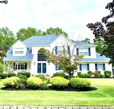 15 Silas Woods Road Manorville NY 11949