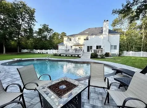 15 Silas Woods Road Manorville NY 11949