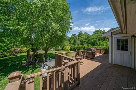 40 Hanson Lane New Rochelle NY 10804