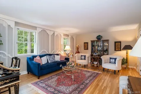40 Hanson Lane New Rochelle NY 10804