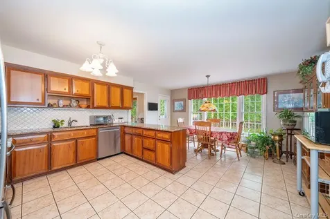 40 Hanson Lane New Rochelle NY 10804