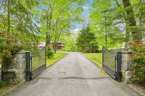 27 Cat Ridge Road North Salem NY 10560
