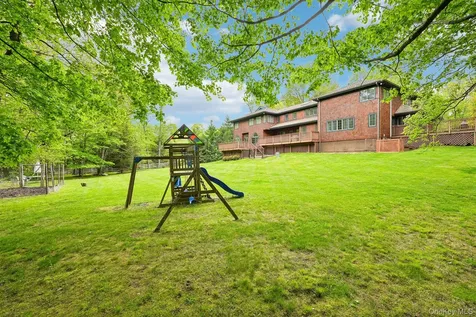 27 Cat Ridge Road North Salem NY 10560