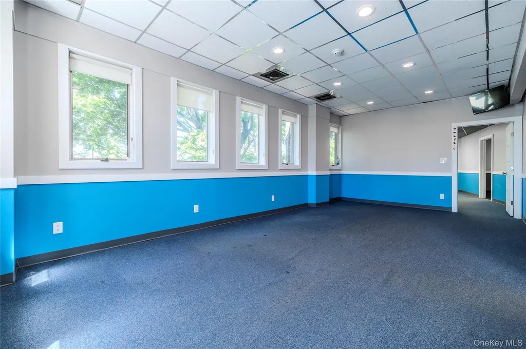 1575 Hillside Avenue New Hyde Park NY 11040