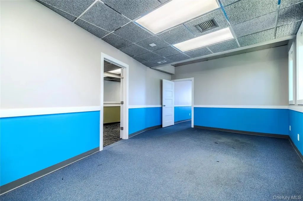 1575 Hillside Avenue New Hyde Park NY 11040