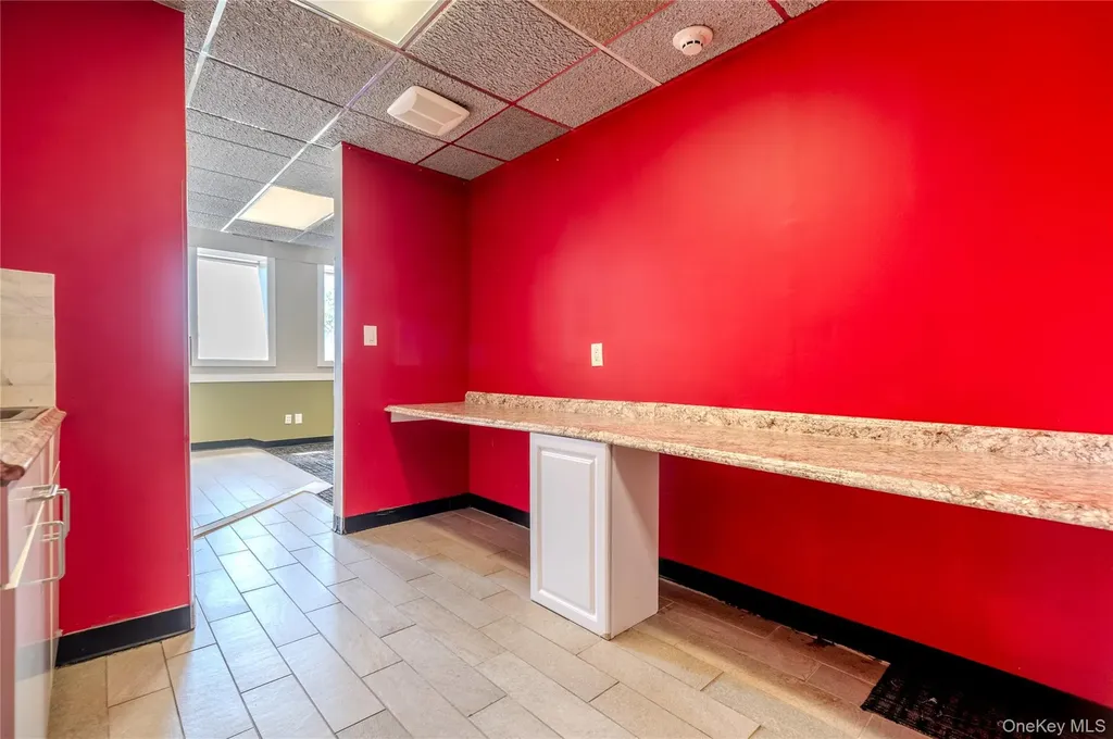 1575 Hillside Avenue New Hyde Park NY 11040
