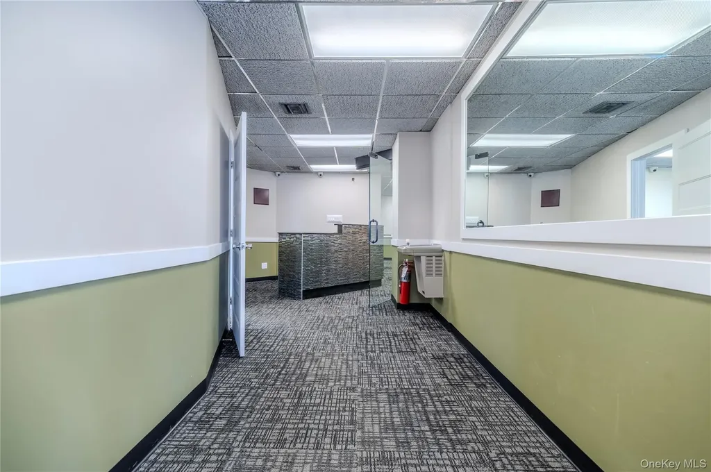1575 Hillside Avenue New Hyde Park NY 11040