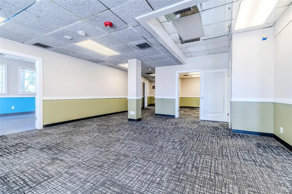 1575 Hillside Avenue New Hyde Park NY 11040