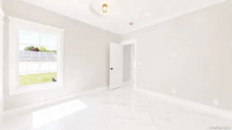26 Kingston Avenue Hicksville NY 11801