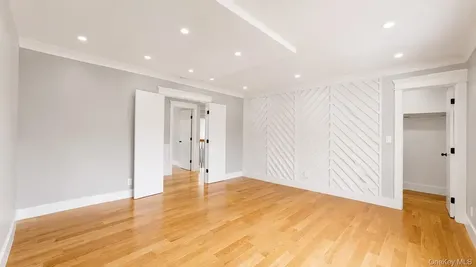 26 Kingston Avenue Hicksville NY 11801