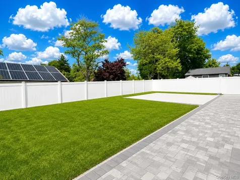26 Kingston Avenue Hicksville NY 11801