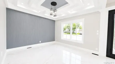 26 Kingston Avenue Hicksville NY 11801