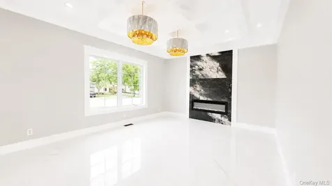 26 Kingston Avenue Hicksville NY 11801