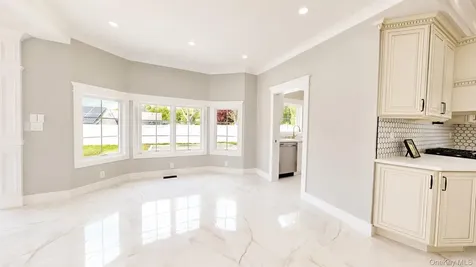 26 Kingston Avenue Hicksville NY 11801